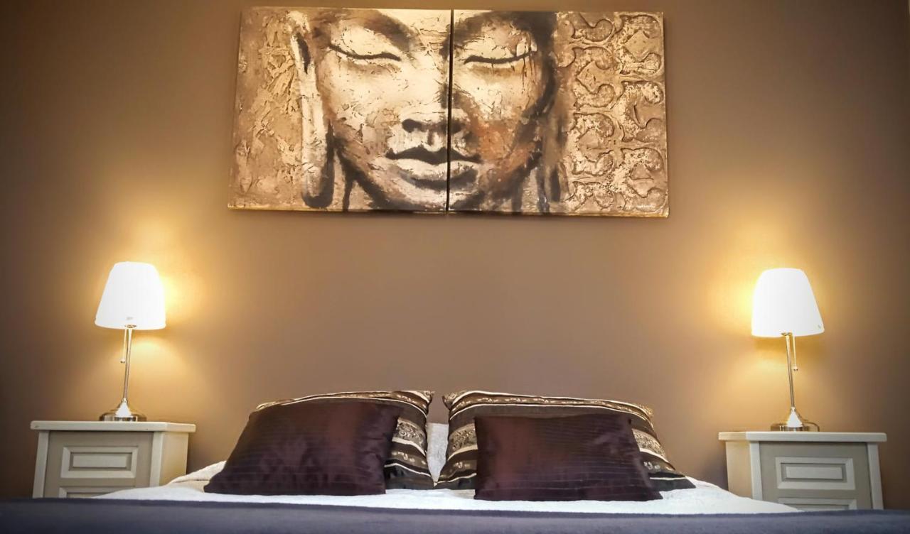 Le Bonnet De Nuit Bed & Breakfast Chalmoux Exterior photo