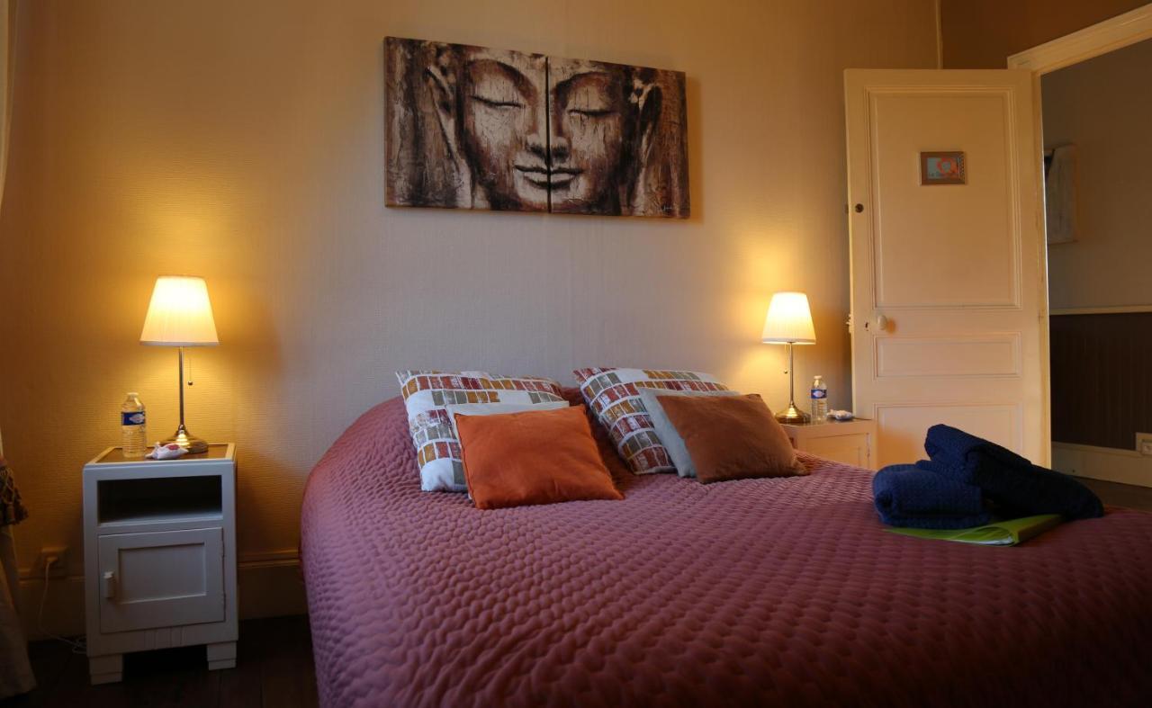 Le Bonnet De Nuit Bed & Breakfast Chalmoux Exterior photo